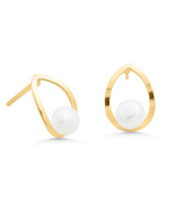 Lainey Pearl Studs
