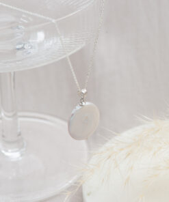 Single Coin Pearl Necklace (Silver)