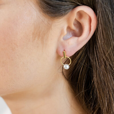 Alina Pearl Studs