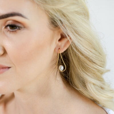 Valentina Pearl Earrings