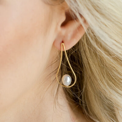 Valentina Pearl Earrings