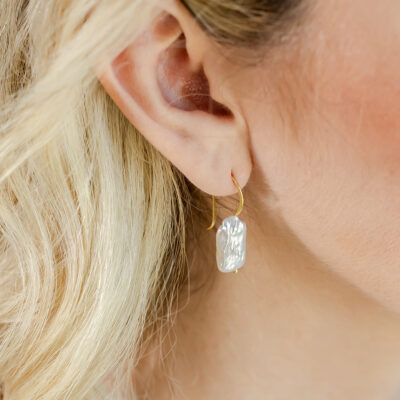 Violet Pearl Earrings