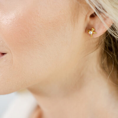Bow Pearl Studs
