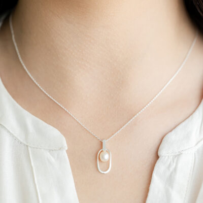 Amaya Pearl Necklace