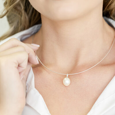 Teardrop Pearl Omega Necklace