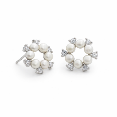Daphne Pearl Studs