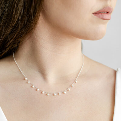 Dainty Pearl Dangle Necklace